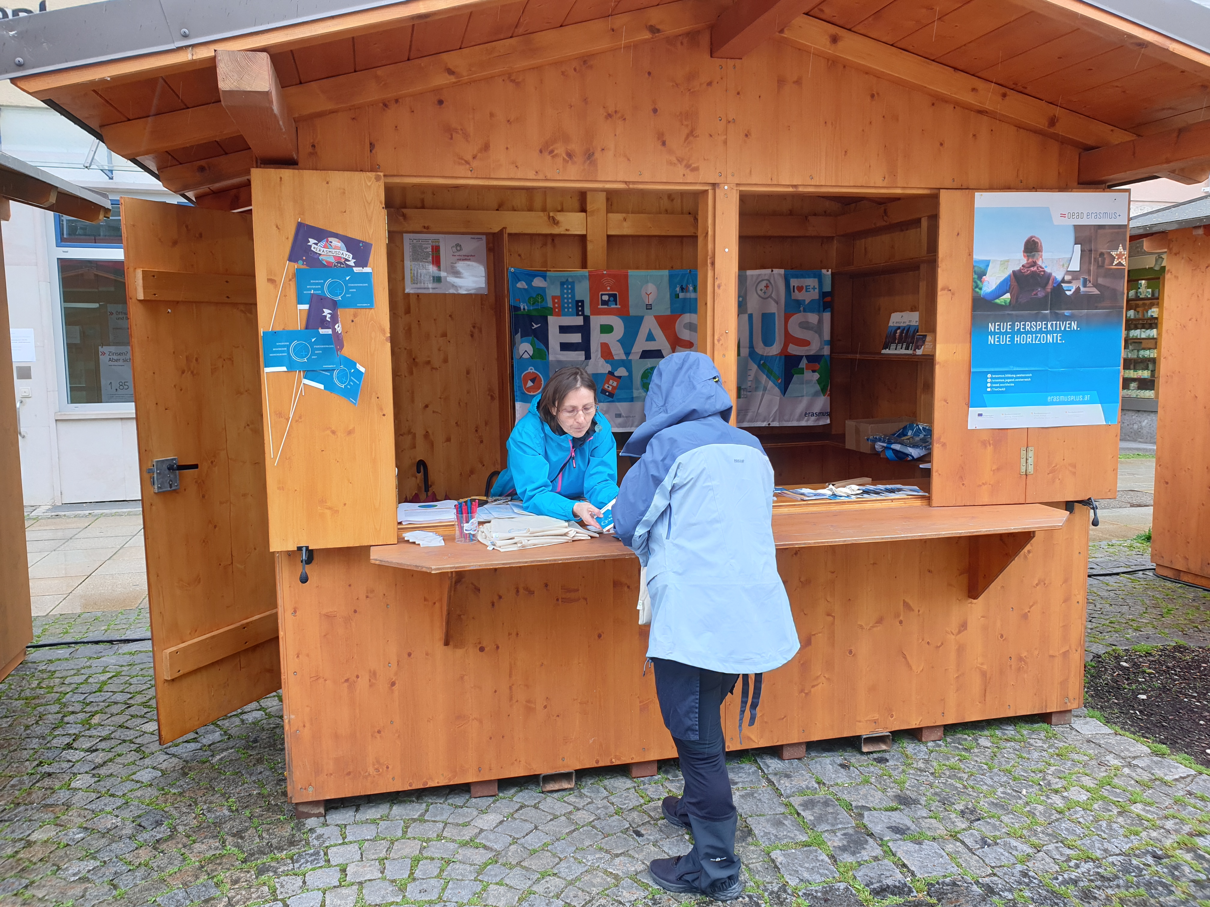 Europatag 2023 - Erasmus+-Stand Quelle EUREGIO Europatag 2023 - Erasmus+-Stand Quelle EUREGIO