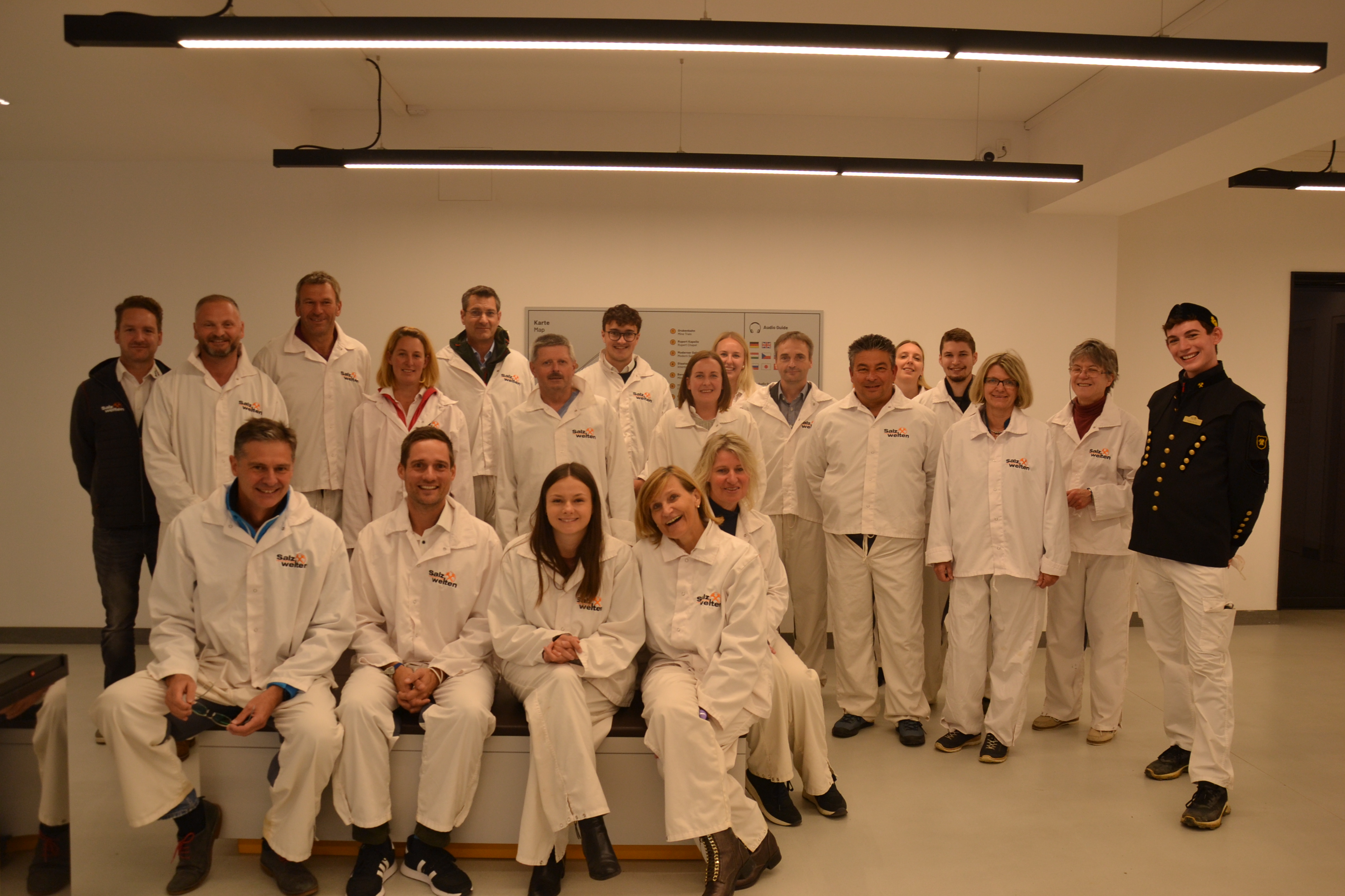 Ausflugsziele-Treffen Salzwelten Gruppenfoto Quelle: EUREGIO Ausflugsziele-Treffen Salzwelten Gruppenfoto Quelle: EUREGIO